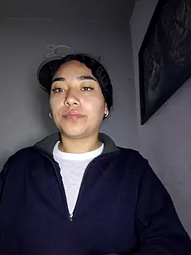 Snapshot of AmberGold- chatting on 5, 11, 2025 AmberGold- online show from 5, 11, 2025