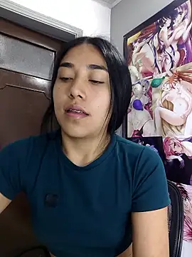 Snapshot of AmberGold- chatting on 11, 10, 2025 AmberGold- online show from 11, 10, 2025