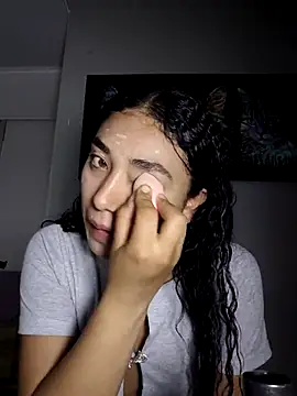 Snapshot of AmberGold- chatting on 10, 10, 2025 AmberGold- online show from 10, 10, 2025