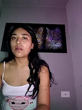 Snapshot of AmberGold- chatting on 17, 10, 2025 AmberGold- online show from 17, 10, 2025