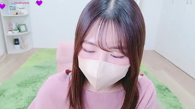 Snapshot of Haru_chiii chatting on 3, 11, 2025 Haru chiii online show from 3, 11, 2025