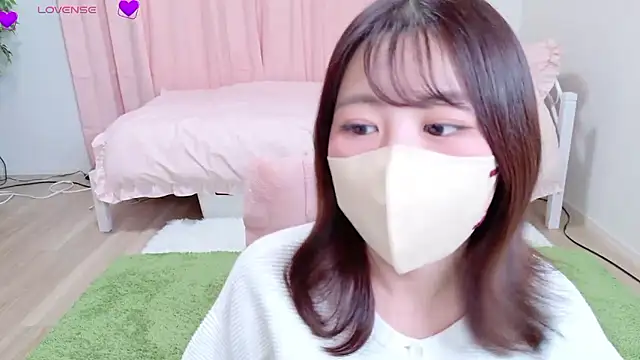 Snapshot of Haru_chiii chatting on 23, 11, 2025 Haru chiii online show from 23, 11, 2025