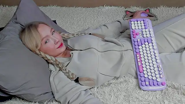 Snapshot of AlishaSe7enthAngel chatting on 7, 2, 2026 AlishaSe7enthAngel online show from 7, 2, 2026