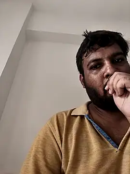 Snapshot of vinay_smalldick chatting on 28, 6, 2026 vinay smalldick online show from 28, 6, 2026