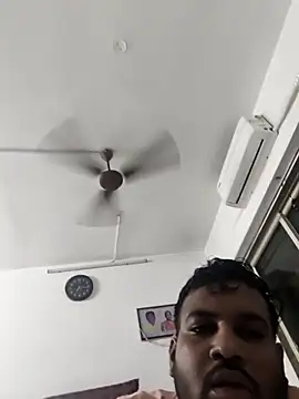 vinay smalldick online show from 20, 4, 2026