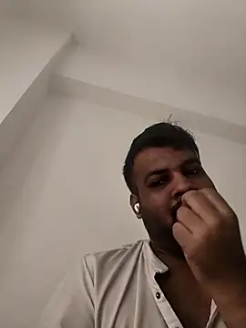 vinay smalldick online show from 15, 4, 2026