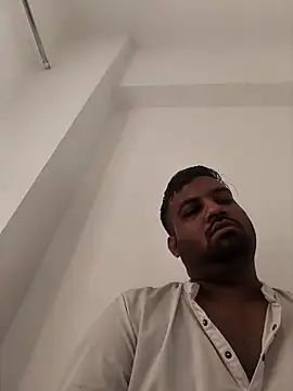 vinay smalldick online show from 9, 4, 2026