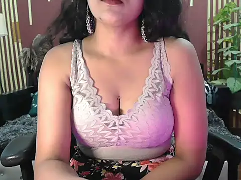 shaalu sharma online show from 3, 11, 2025