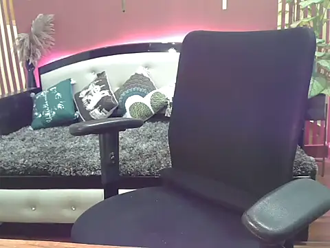 shaalu sharma online show from 1, 11, 2025