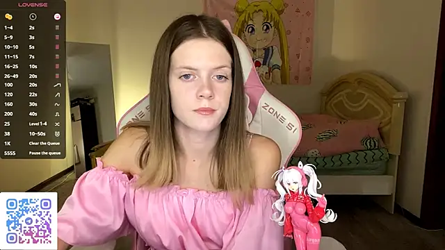 VibeQueenLucy online show from 12, 10, 2025