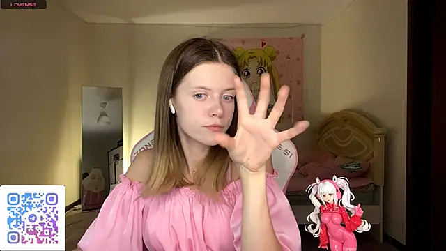 VibeQueenLucy online show from 8, 10, 2025