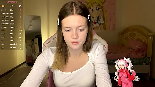 VibeQueenLucy online show from 26, 10, 2025