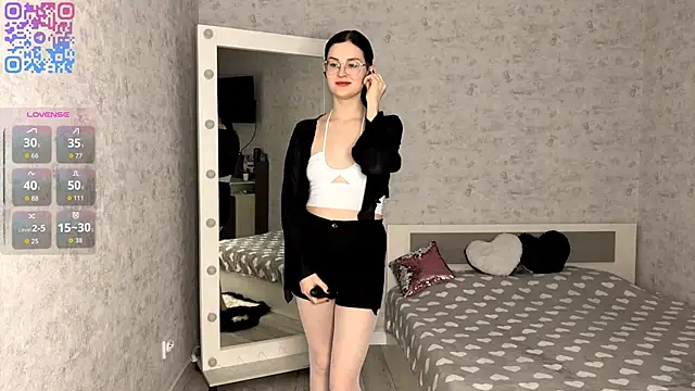 FakeLamb online show from 15, 12, 2025