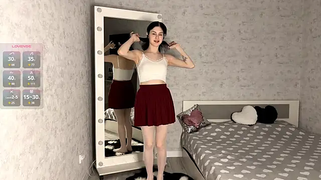 FakeLamb online show from 10, 11, 2025