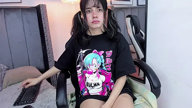 Miyu Komori online show from 14, 2, 2026