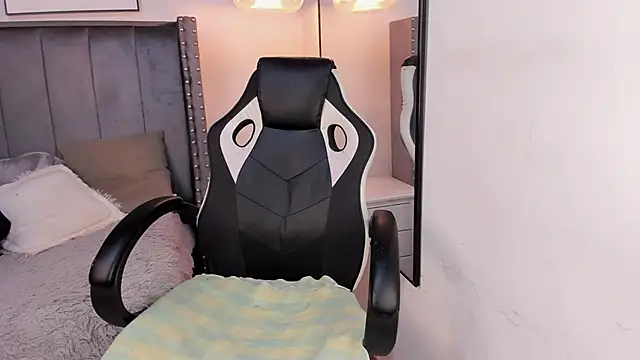 Miyu Komori online show from 27, 2, 2026