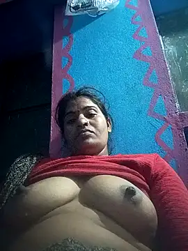 Snapshot of Hansini_Gowda chatting on 26, 10, 2025 Hansini Gowda online show from 26, 10, 2025