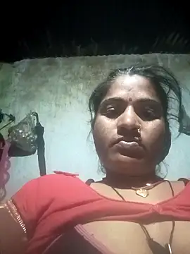 Snapshot of Hansini_Gowda chatting on 23, 10, 2025 Hansini Gowda online show from 23, 10, 2025