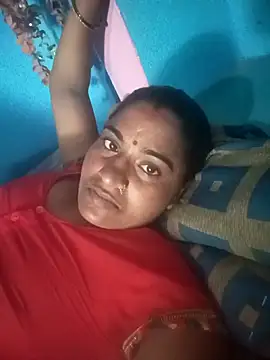 Snapshot of Hansini_Gowda chatting on 16, 9, 2025 Hansini Gowda online show from 16, 9, 2025