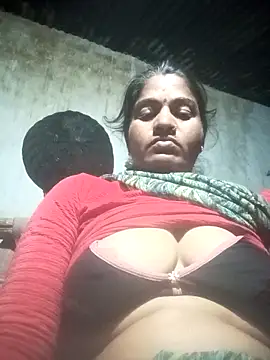Snapshot of Hansini_Gowda chatting on 22, 10, 2025 Hansini Gowda online show from 22, 10, 2025