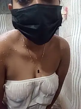 Shani Izu online show from 7, 6, 2026