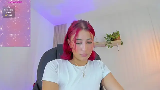 Cristalfoxy  online show from 12, 1, 2026