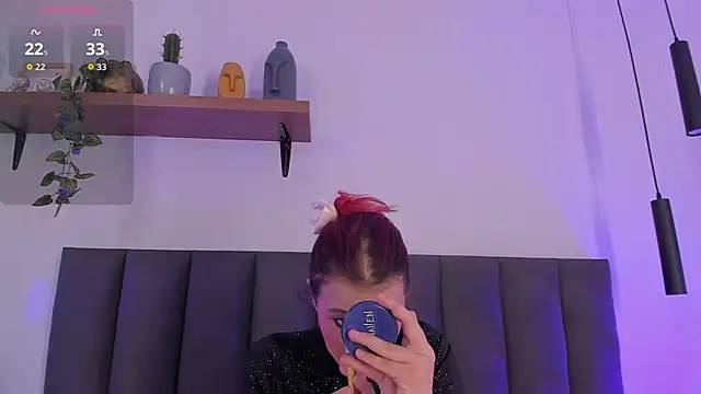 Cristalfoxy  online show from 15, 7, 2026