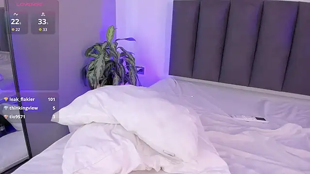 Cristalfoxy  online show from 25, 6, 2026