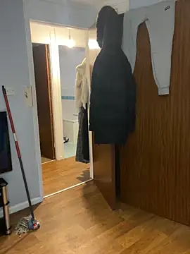 Snapshot of SexyLoLoUK chatting on 4, 11, 2025 SexyLoLoUK online show from 4, 11, 2025