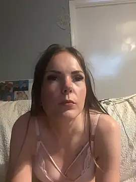SexyLoLoUK online show from 31, 7, 2026