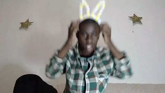 Snapshot of Vince_Favent chatting on 28, 10, 2025 Vince Favent online show from 28, 10, 2025