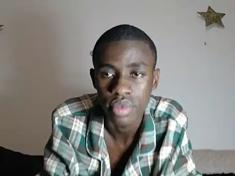 Snapshot of Vince_Favent chatting on 30, 10, 2025 Vince Favent online show from 30, 10, 2025