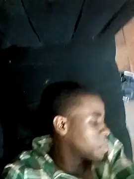 Snapshot of Vince_Favent chatting on 2, 10, 2025 Vince Favent online show from 2, 10, 2025