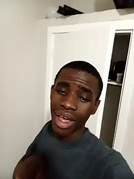 Snapshot of Vince_Favent chatting on 4, 10, 2025 Vince Favent online show from 4, 10, 2025