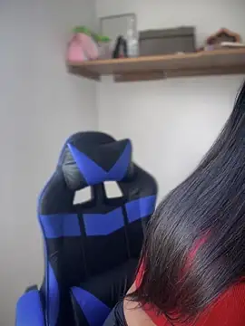 Elahia  marquez online show from 10, 9, 2025