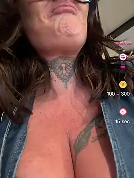 Snapshot of IrishmilfAnna chatting on 26, 5, 2026 IrishmilfAnna online show from 26, 5, 2026