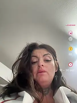 Snapshot of IrishmilfAnna chatting on 16, 5, 2026 IrishmilfAnna online show from 16, 5, 2026