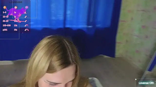 Snapshot of HelenMartines chatting on 15, 7, 2026 HelenMartines online show from 15, 7, 2026