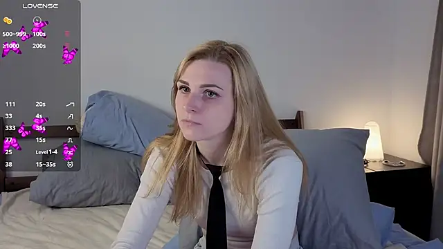 HelenMartines online show from 10, 10, 2025