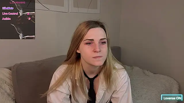 HelenMartines online show from 7, 4, 2026