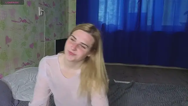 HelenMartines online show from 15, 6, 2026