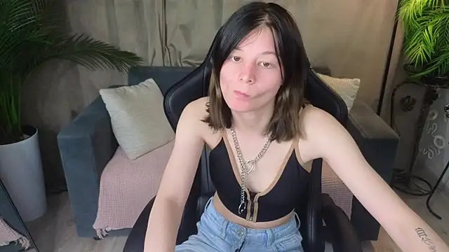 Snapshot of EllinEverly chatting on 26, 5, 2026 EllinEverly online show from 26, 5, 2026