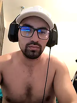 Snapshot of Jharicio-89 chatting on 7, 11, 2025 Jharicio-89 online show from 7, 11, 2025