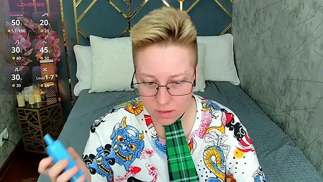 Snapshot of AlexandraGreen chatting on 18, 9, 2025 AlexandraGreen online show from 18, 9, 2025