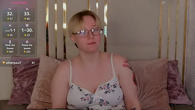 Snapshot of AlexandraGreen chatting on 15, 5, 2026 AlexandraGreen online show from 15, 5, 2026