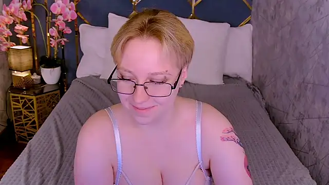 AlexandraGreen online show from 19, 4, 2026