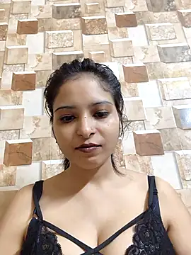 QUEEN-ADITI online show from 1, 12, 2025