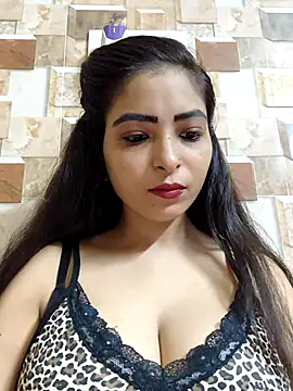 QUEEN-ADITI online show from 18, 9, 2025