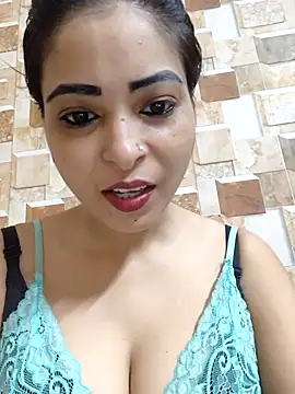 QUEEN-ADITI online show from 9, 9, 2025