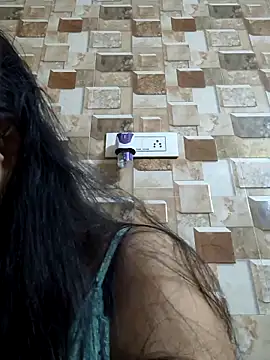 QUEEN-ADITI online show from 25, 9, 2025